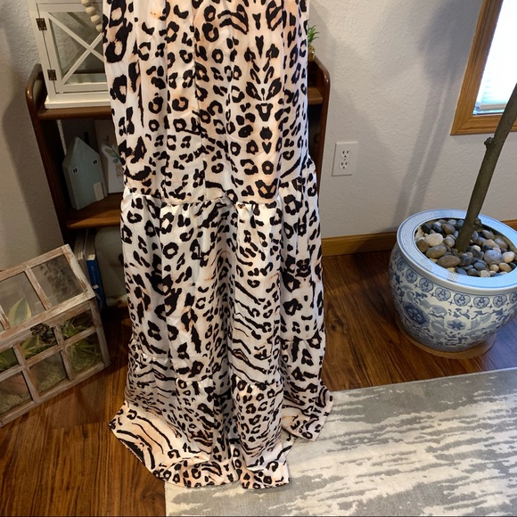 Leopard Backless Ruffle Tiers Halter - Picture 9 of 13